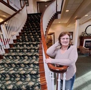 Meet your Posher, Nancy